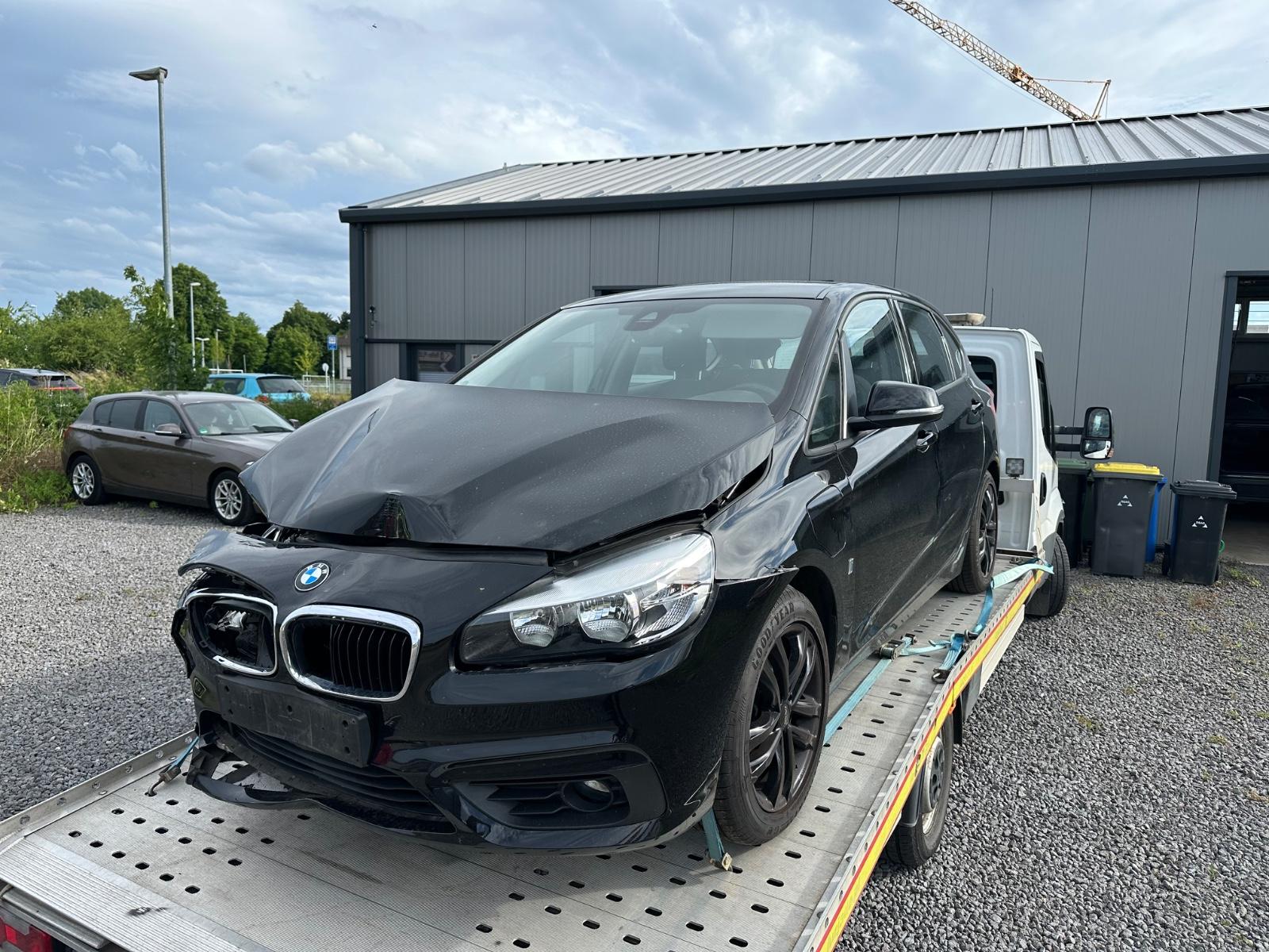 BMW 225 2 Active Tourer 225 xe Advantage