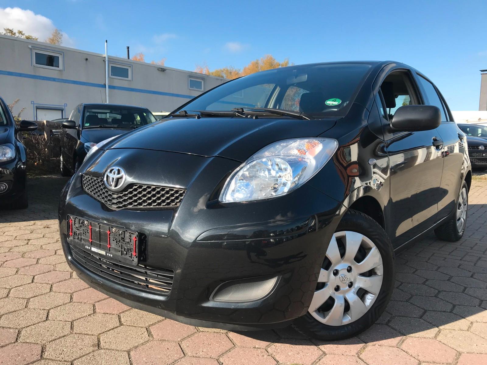 Toyota Yaris Cool+ Tüv Neu auf Kundenwunsch