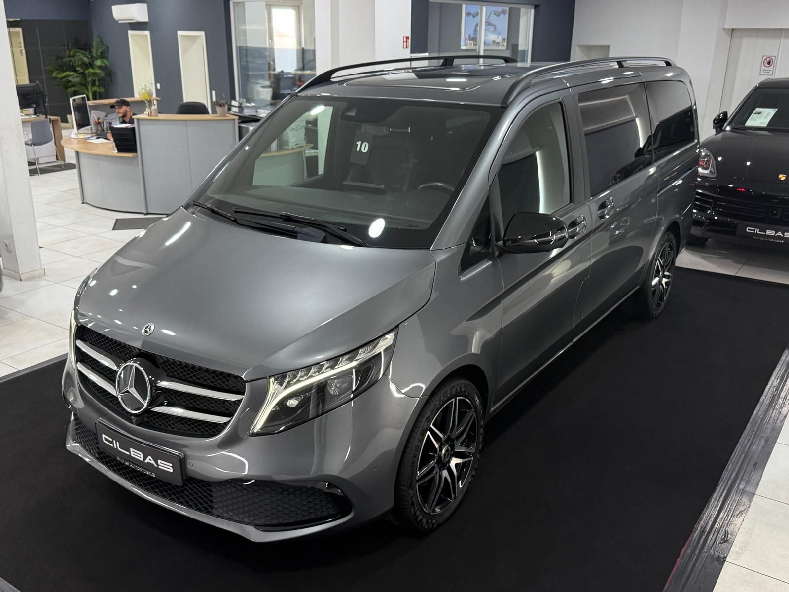 MERCEDES-BENZ V 300 d AMG 19" EDITION Lang*360*7-SITZER*AIR*