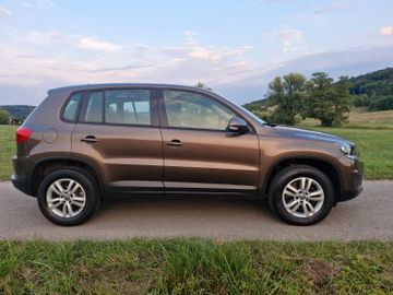 Volkswagen Tiguan - 8