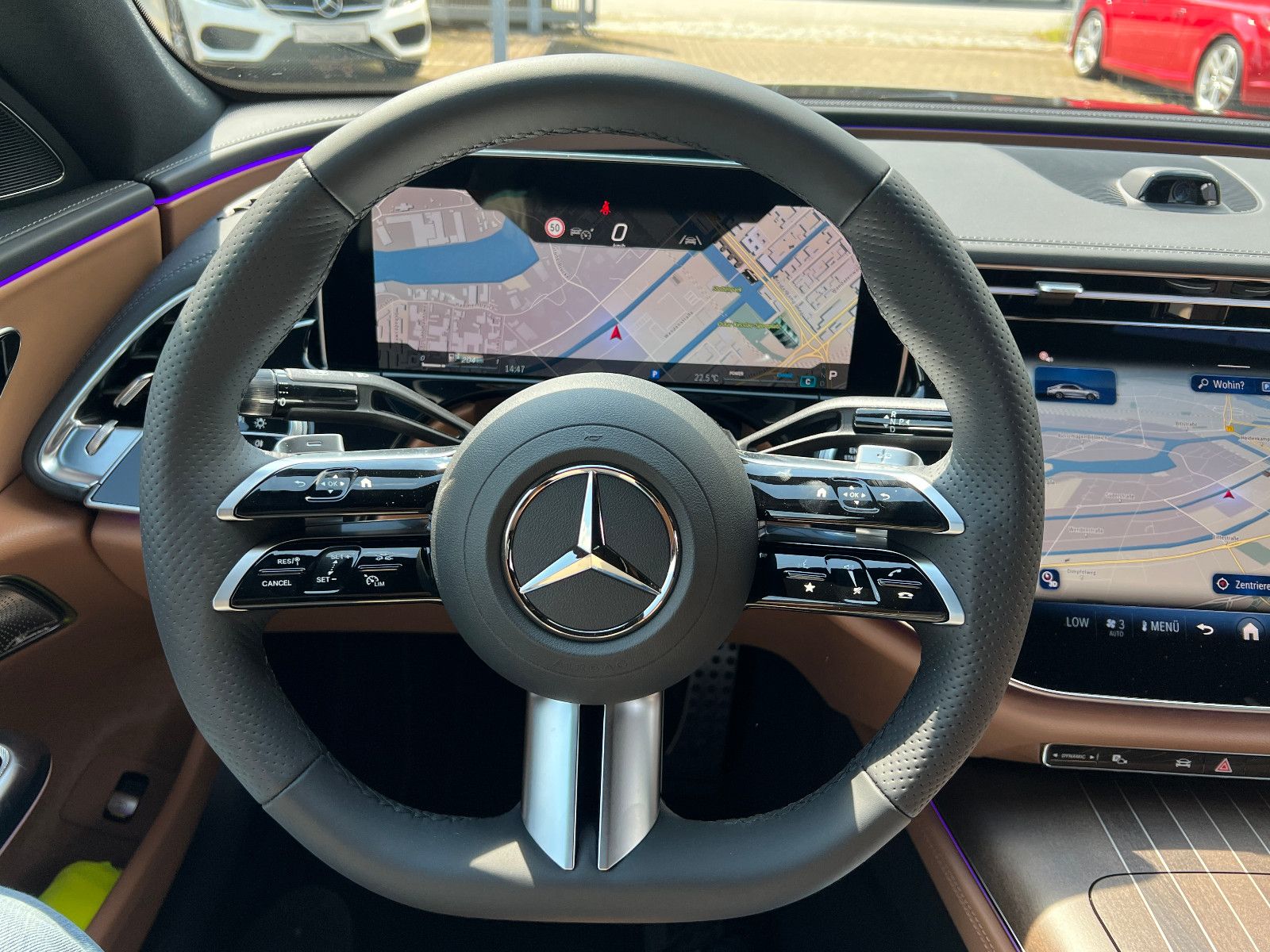 Fahrzeugabbildung Mercedes-Benz E 200 AMG LINE PREMIUM PANO SUPERSCREEN NAPPA