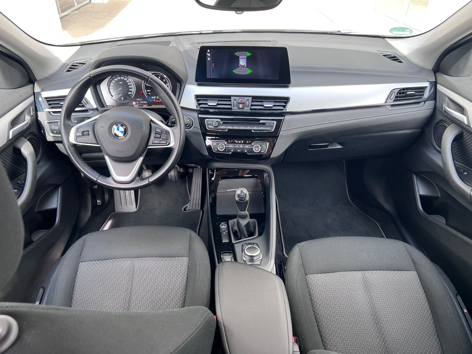 BMW X2 sDrive LED PDC HED-UP foto 12