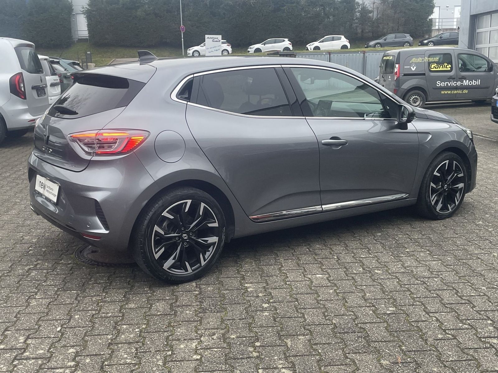 Fahrzeugabbildung Renault Clio TECHNO TCe 90