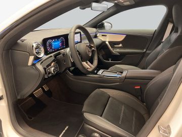Mercedes CLA 180 Shooting Brake - 9