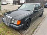Mercedes-Benz Mercedes Benz W124 250 Diesel OLDTIMER - Mercedes-Benz 250 aus 1992