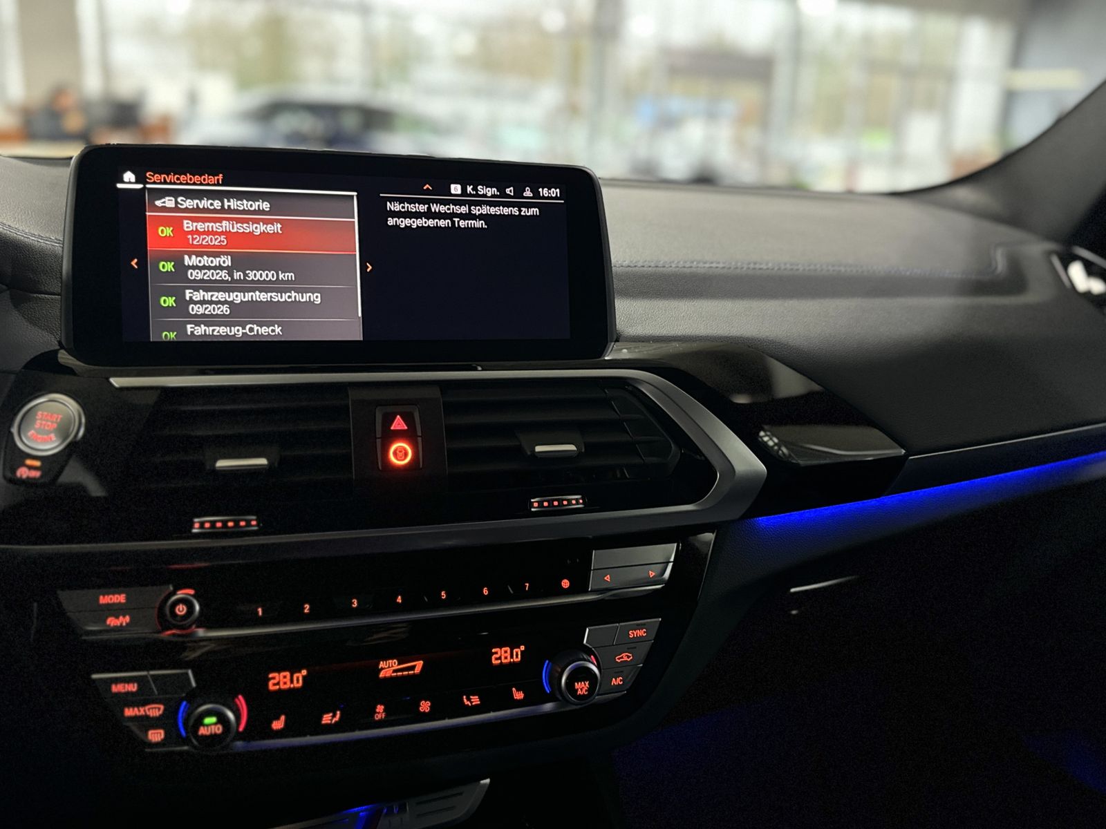 Fahrzeugabbildung BMW X3 M40i Kamera HUD DAB DisplKey Komfort 21Zoll