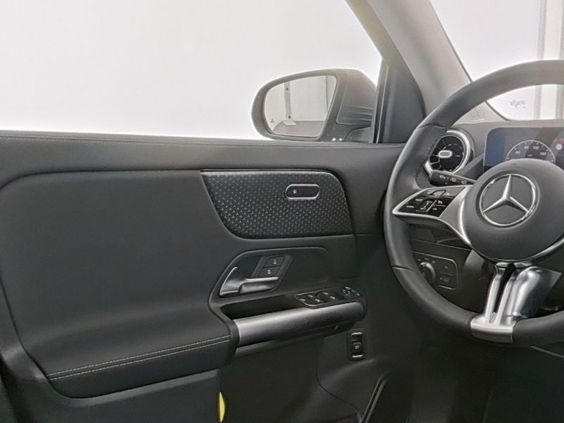 Fahrzeugabbildung Mercedes-Benz GLA 200 d Progressive AHK+TOTW+R-Kamera+Carplay