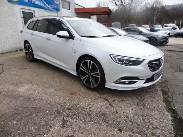 Fahrzeugabbildung Opel Insignia OPC-Line Super Optik/Innovation/OPC/4x4