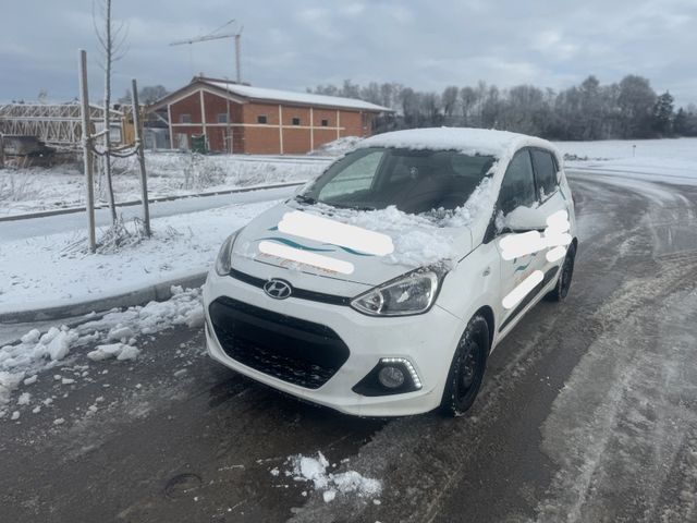 Hyundai i10 Passion 1.Hand Lenkradhzg Klima Alu