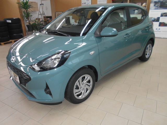 Hyundai i10 1.0 Pure  Klimaanlage + PDC + Kamera + Navi