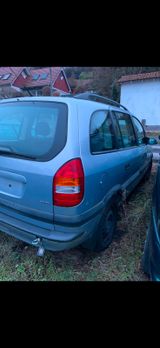 Opel Zafira 2.0 DTI 7 SITZER AHK - Opel Zafira aus 2002