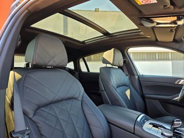 BMW X6 - 11
