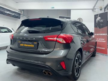 Ford Focus - 8