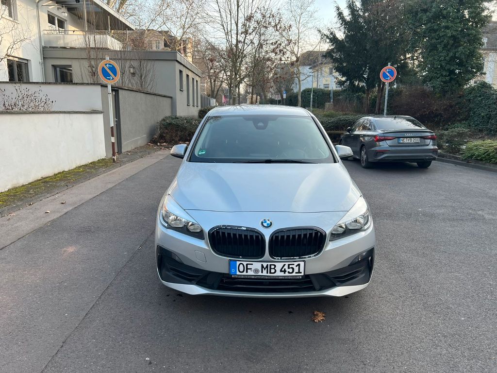 Image of BMW 218