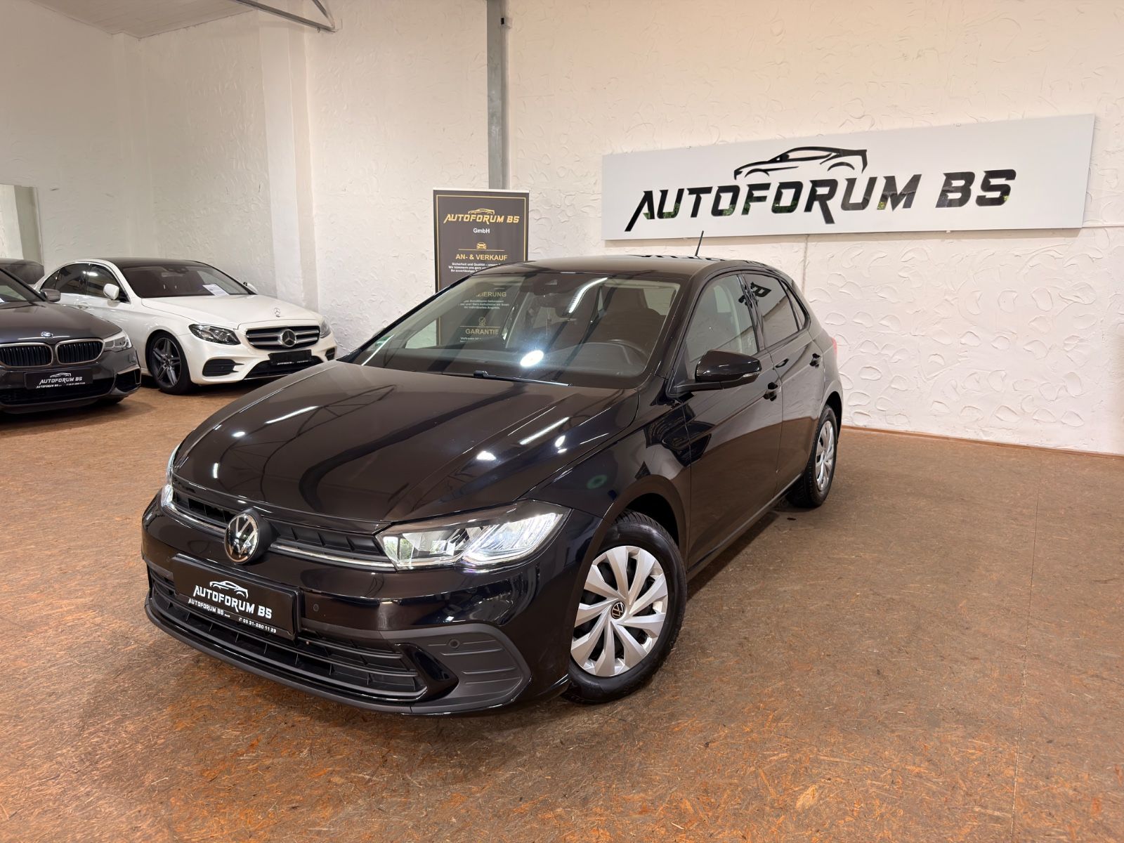 Volkswagen Polo - 1