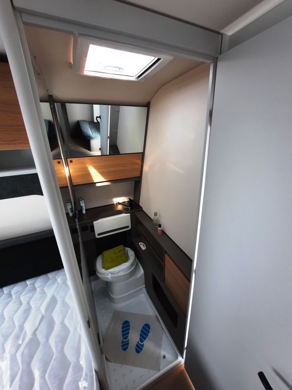 Fahrzeugabbildung Bürstner B66 480 TK Verfüg./Sparen Sie 3.630,- €