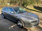 Alfa Romeo 159 1.9 JTDM 16V Distinctive Distinctive  - silberne Alfa Romeo 159