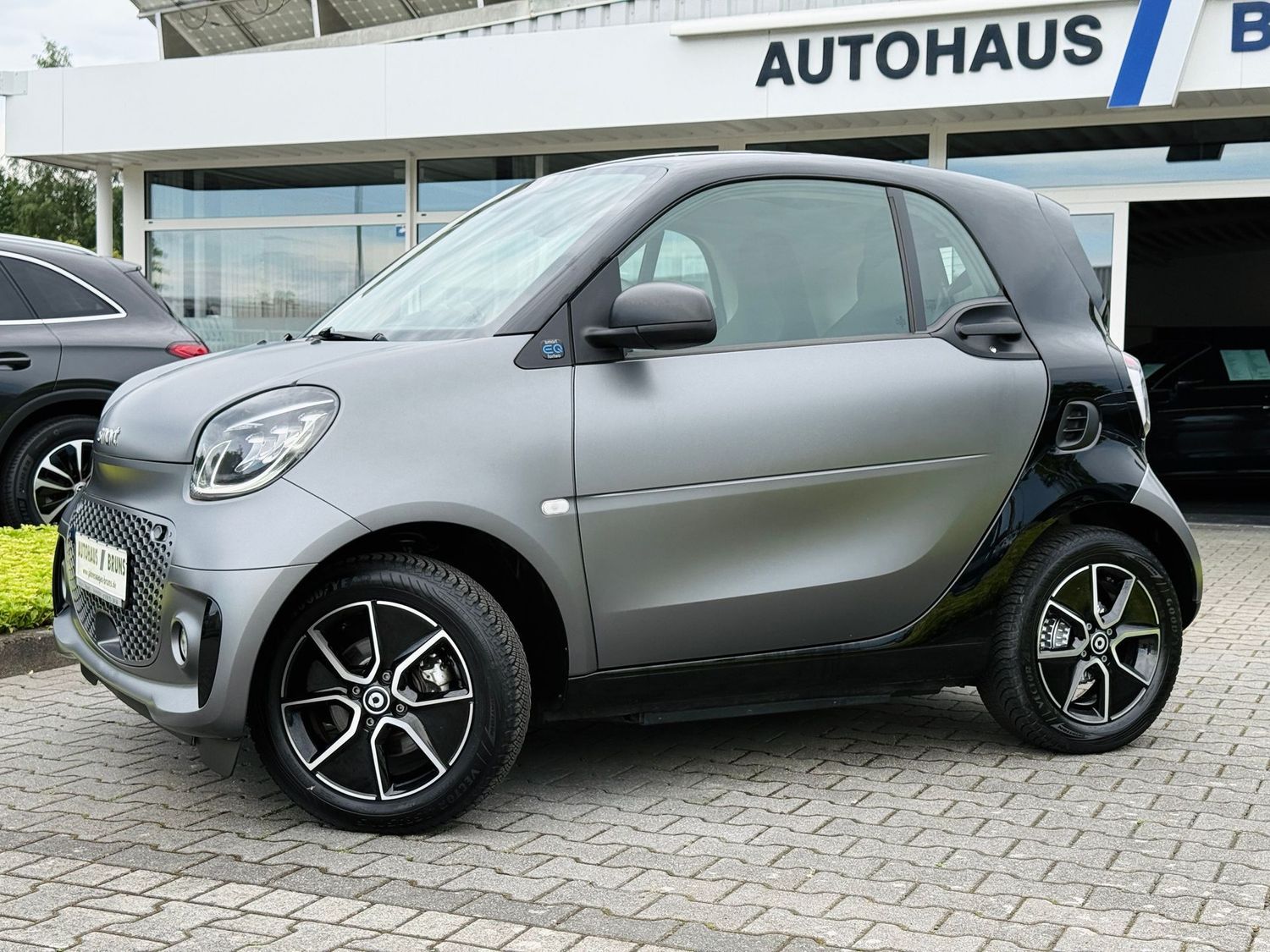 Fahrzeugabbildung Smart forTwo EQ EXCLUSIVE, Winter, LED, PTS, RFK, Pano