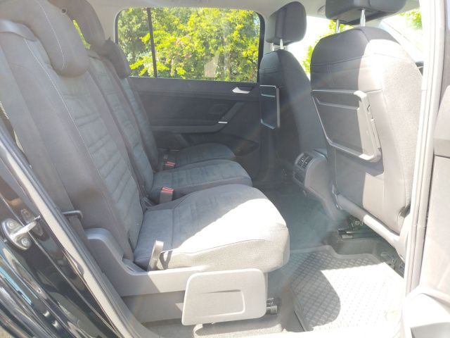 Fahrzeugabbildung Volkswagen Touran Comfortline 1.5 Edition R BT110 TSID7F