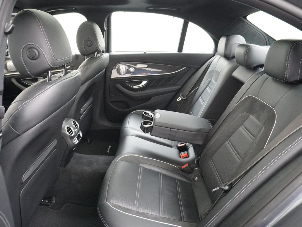 Mercedes-Benz E 63 AMG S 4MATIC+ Händlerwartung panorama dach