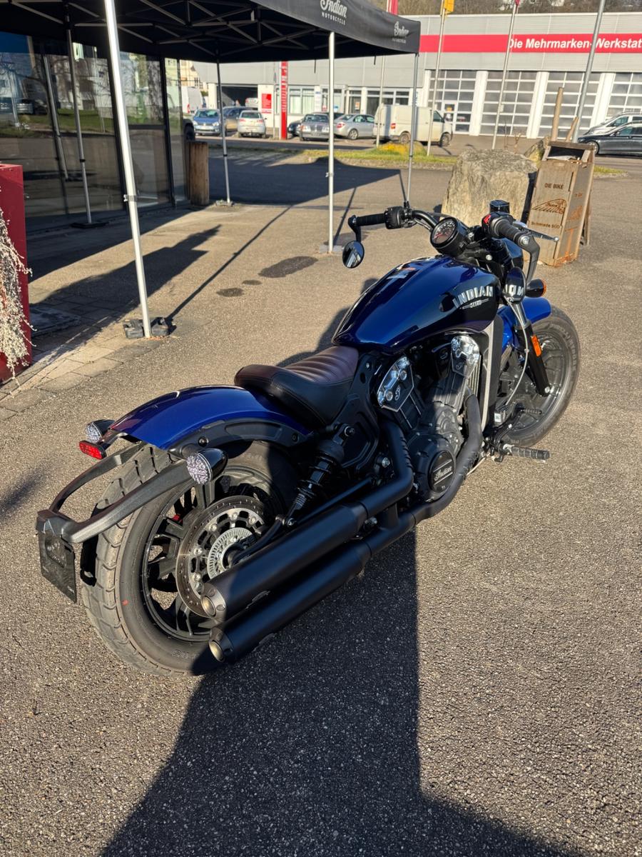 Indian Scout Bobber inkl. Jekill & Hyde