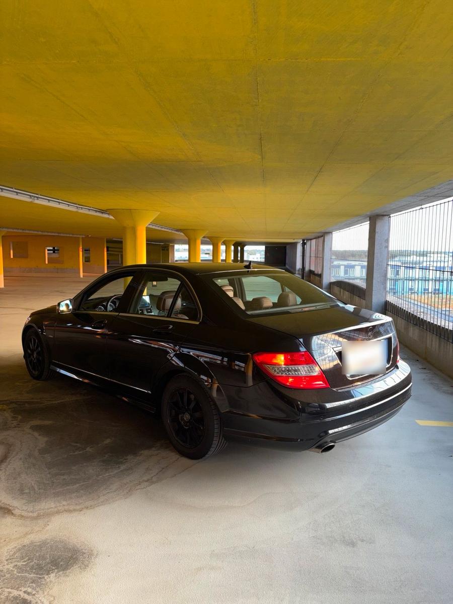Mercedes-Benz C 180