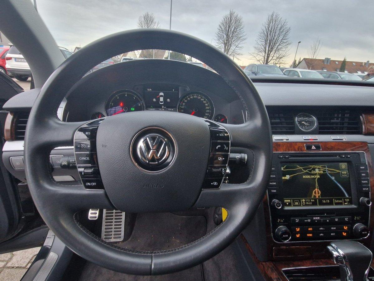 Volkswagen Phaeton V8  ACC Xenon Leder Kamera Dynaudio Stan