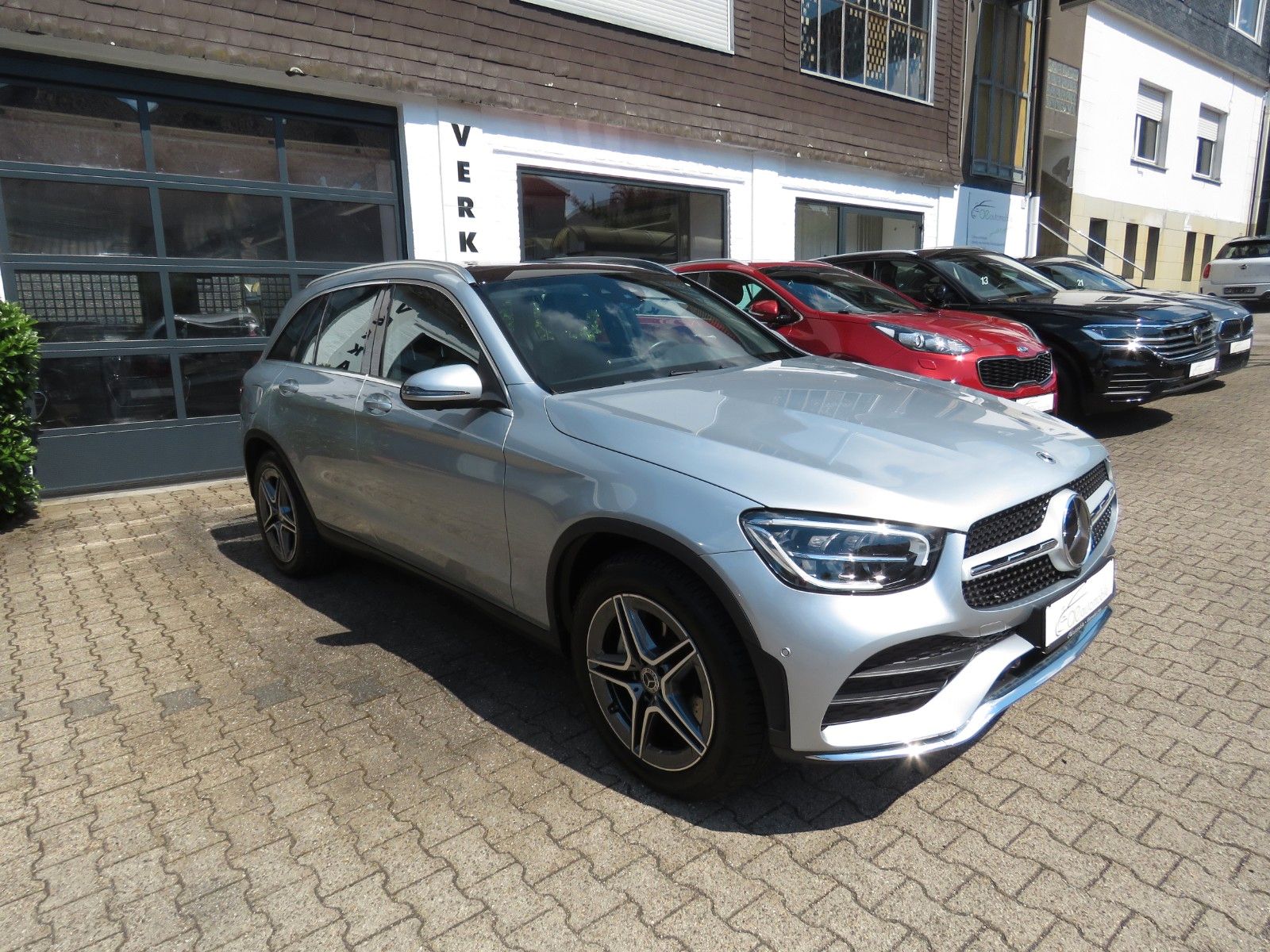 MERCEDES-BENZ GLC 300 de 4Matic /PANORAMA/AMG- Line