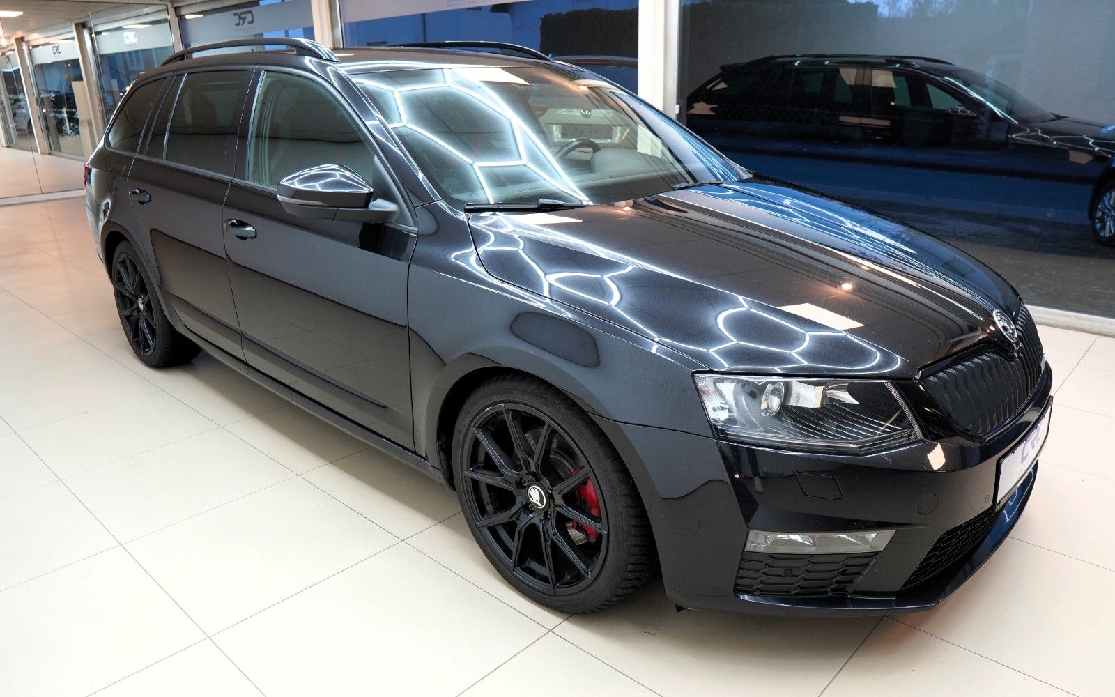 Fahrzeugabbildung SKODA Octavia RS *Autom*Navi*CarPlay*