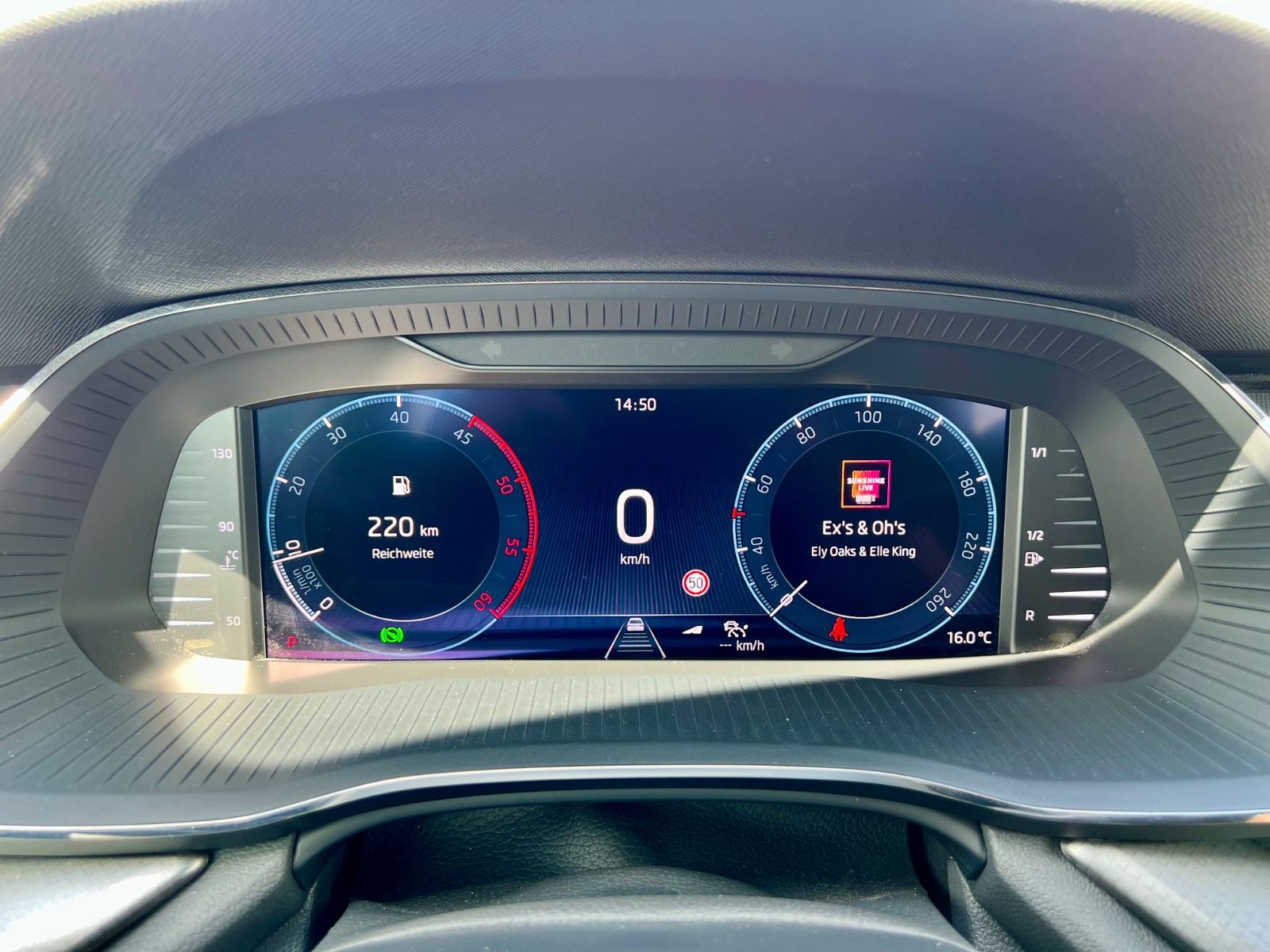 SKODA Octavia Combi Ambition AAC SHZ NAVI CARPLAY
