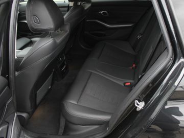 BMW 320 - 6