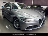 Alfa Romeo Giulia 2.2 JTDM Super Bi-Xenon 8xReifen Kamera - Alfa Romeo Giulia: Limousine, Super