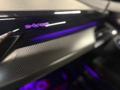 AUDI E-TRON GT QUATTRO / CARBON/ VOLLAUS. /GARANTIE AUDI E-TRON GT QUATTRO / CARBON/ VOLLAUS. /GARANTIE