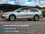 Volkswagen Golf 1.0 eTSI OPF DSG 81kW Life Variant Life - Volkswagen Golf mit Benzin-Antrieb: Kombi, 1.8