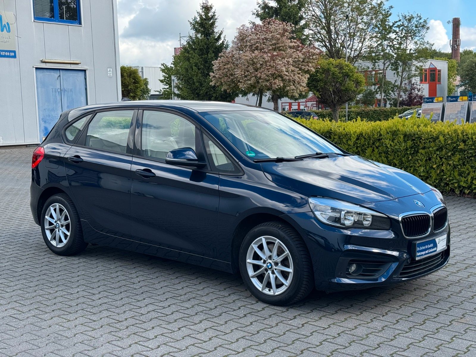 BMW 220 Active Tourer xDrive*GARANTIE*LEDER*KAMERA