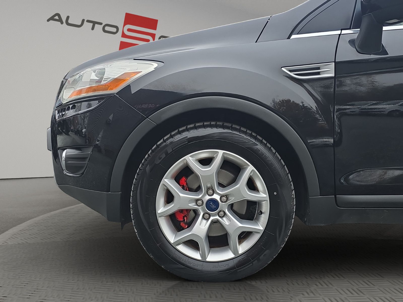 Fahrzeugabbildung Ford Kuga Champions Edition Aus 1.Hand + Voll Service