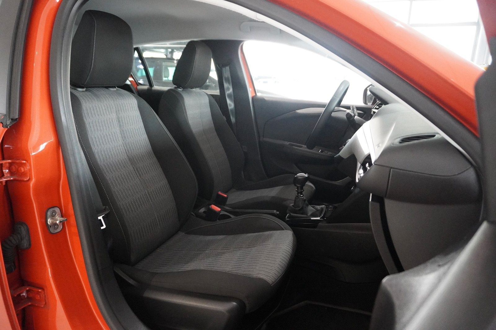 Fahrzeugabbildung Opel Corsa F 1.2T EDITION NAVI/USN/TEMP./SPORT/DAB+