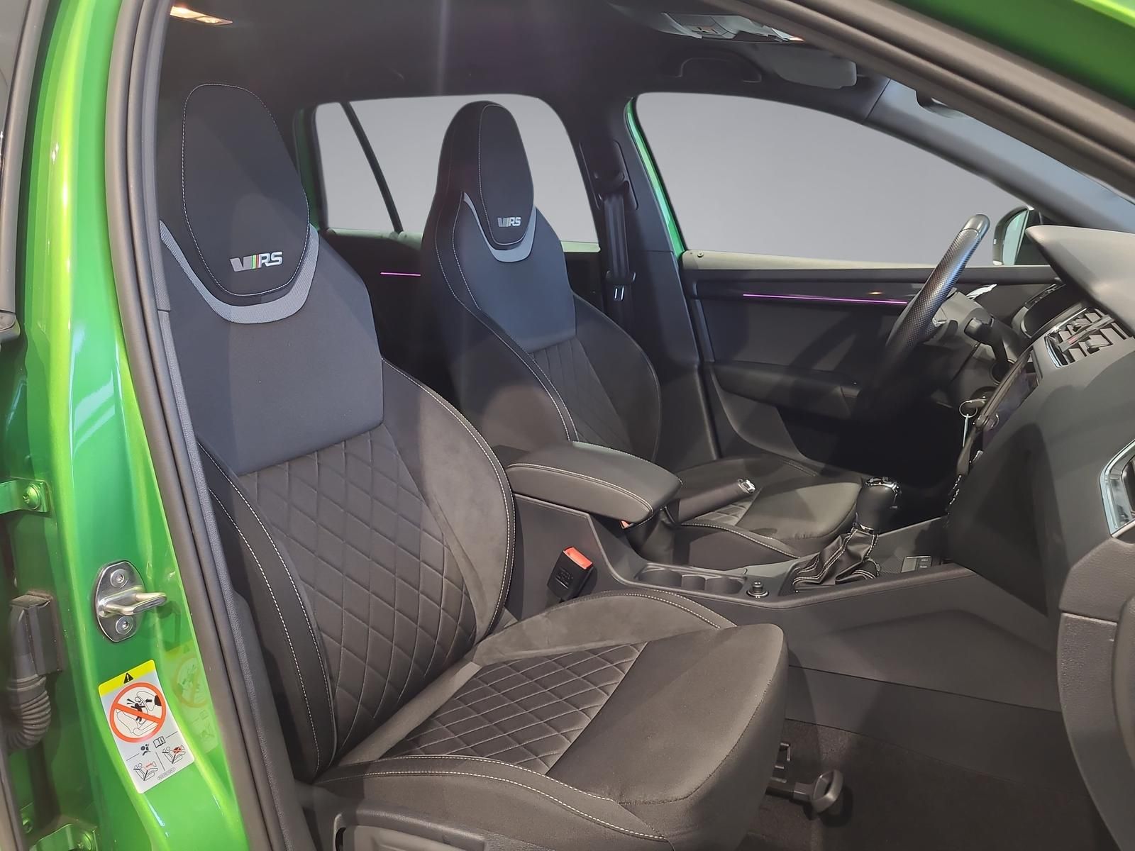 Skoda OCTAVIA COMBI RS 2.0 TSI DSG SmartLink foto 18