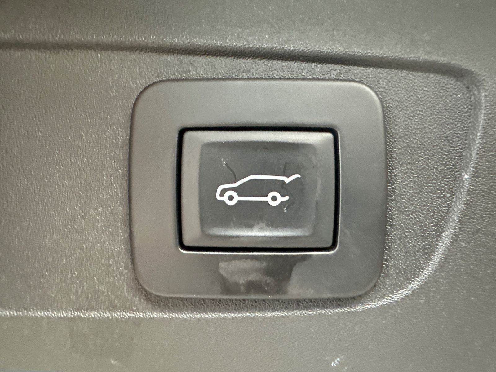 Fahrzeugabbildung Opel Insignia ST 2.0 D Ultimate AT NAV+LED+ACC+KAMERA
