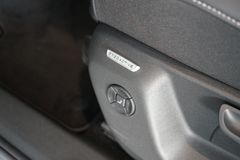 VW Tiguan 1.5 eTSI R-Line | Black Style | Pano | 20 VW Tiguan 1.5 eTSI R-Line | Black Style | Pano | 20