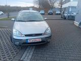 Ford Focus 1.6 Ghia,Tüv Neu - Ford Focus aus 2003: Ghia
