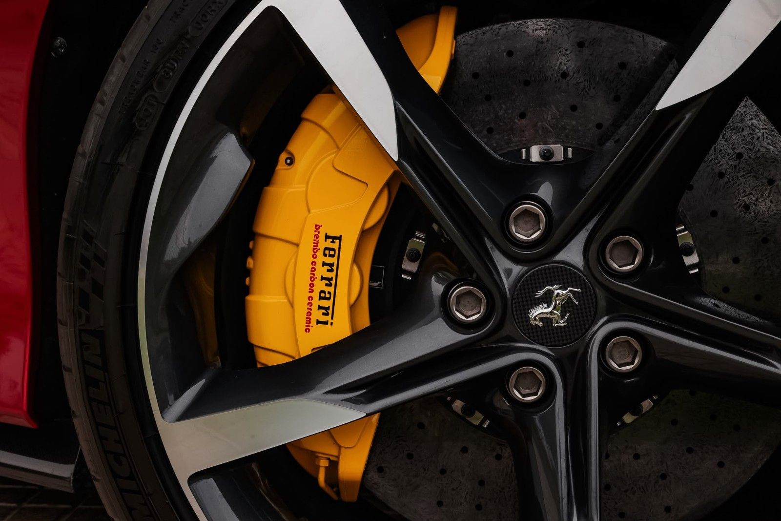 Ferrari SF90/ASSETTO FIORANO/CARBON/JBL imagem 3