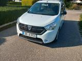 Dacia 7 Sitze; Anhängerkupplung; TÜF NEU - Dacia Lodgy: Von Privat