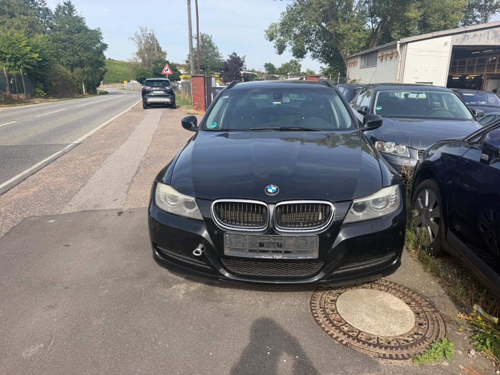 BMW 316 2012 — rear view