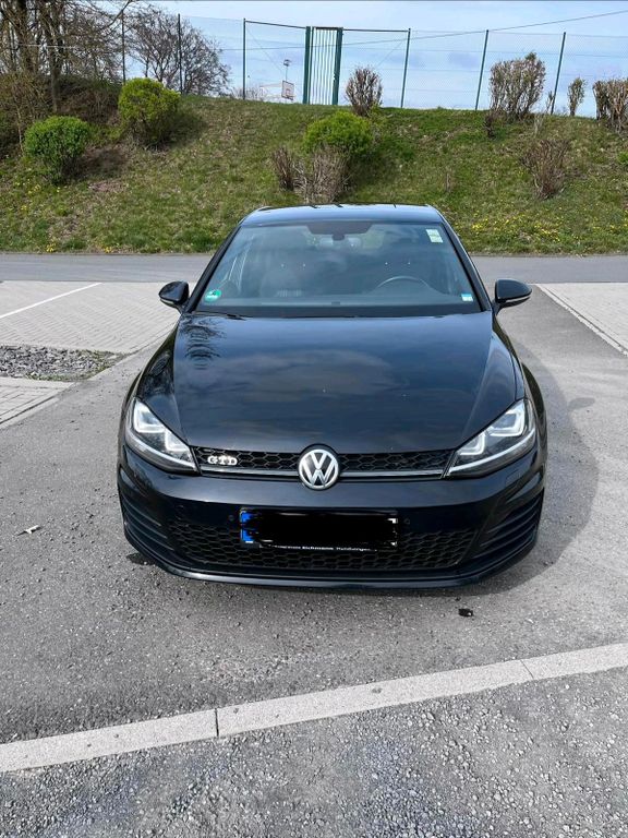 Image of Volkswagen Golf