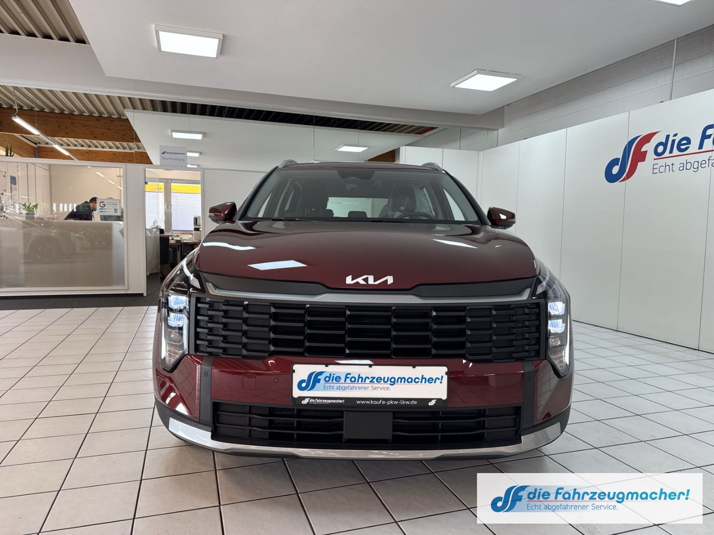 Fahrzeugabbildung Kia Sportage 1.6 T-GDI AWD 7DCT 2-Zonen-Klimaautomat