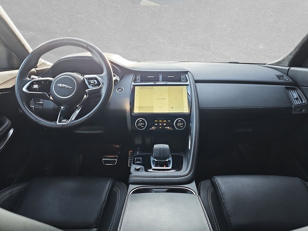 Jaguar E-Pace P300e R-Dynamic S