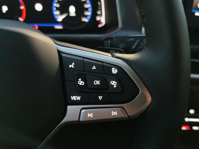 T-Roc Style 2.0 TDI DSG NAVI BT AHK Massagesitze