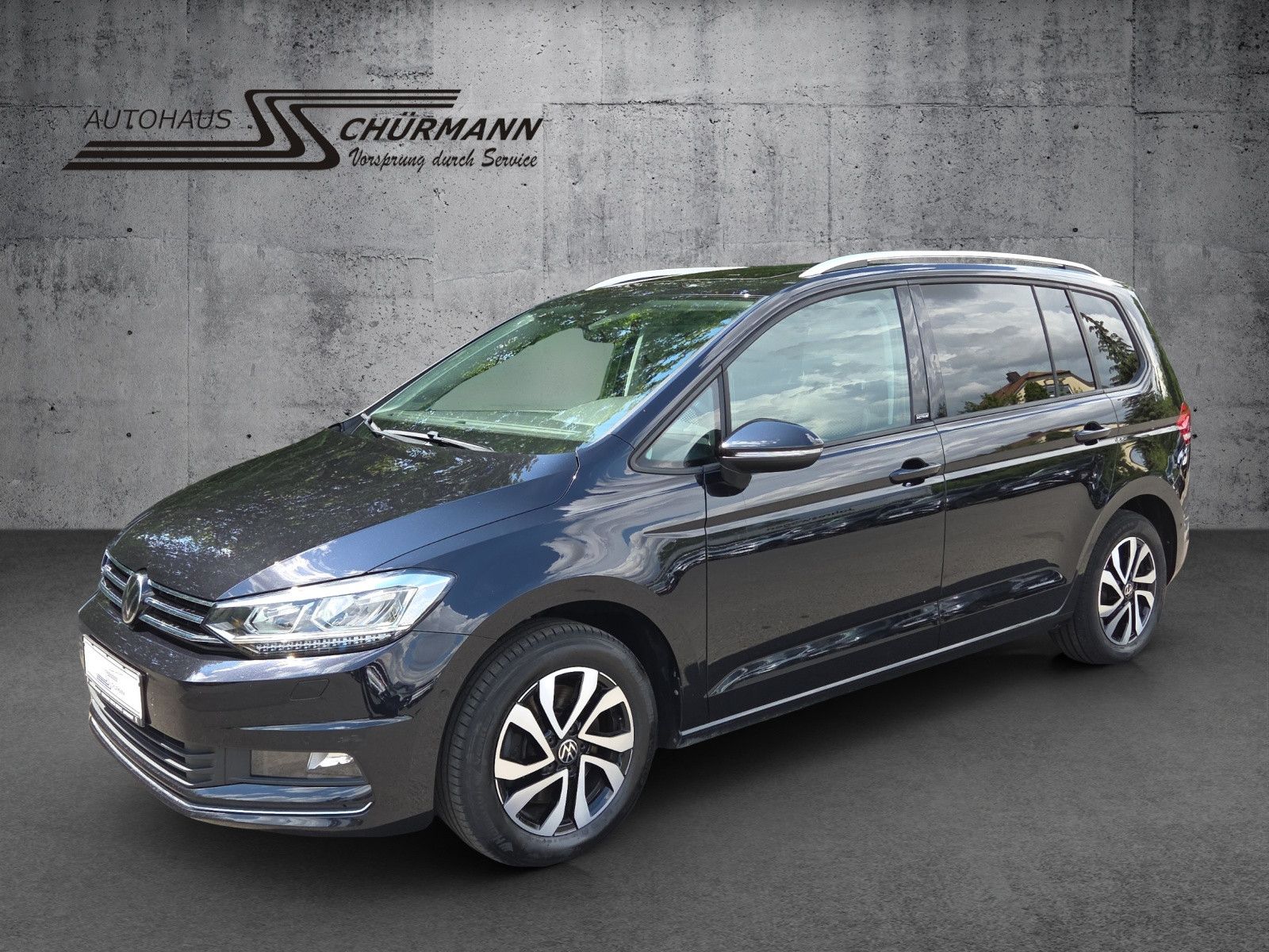 Touran Comfortline 2.0 TDI SCR DSG Pano RFK AHK