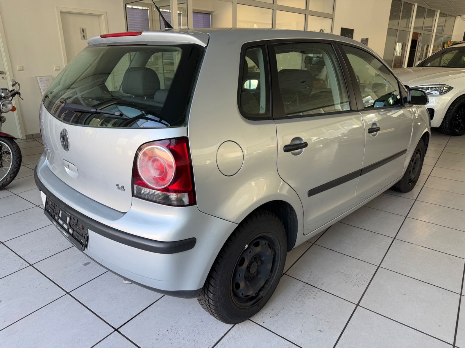 Fahrzeugabbildung Volkswagen Polo IV Trendline
